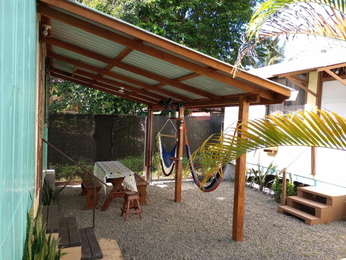Container House Cahuita Hotel Exterior foto