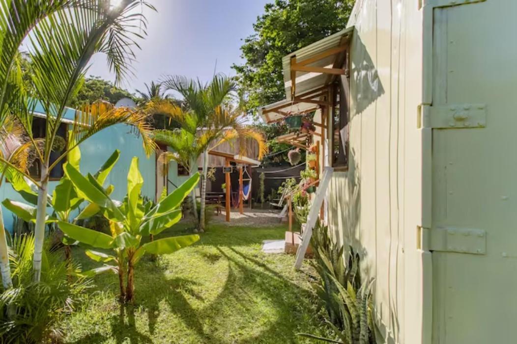Container House Cahuita Hotel Exterior foto