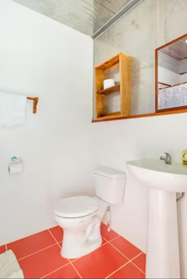Container House Cahuita Hotel Exterior foto